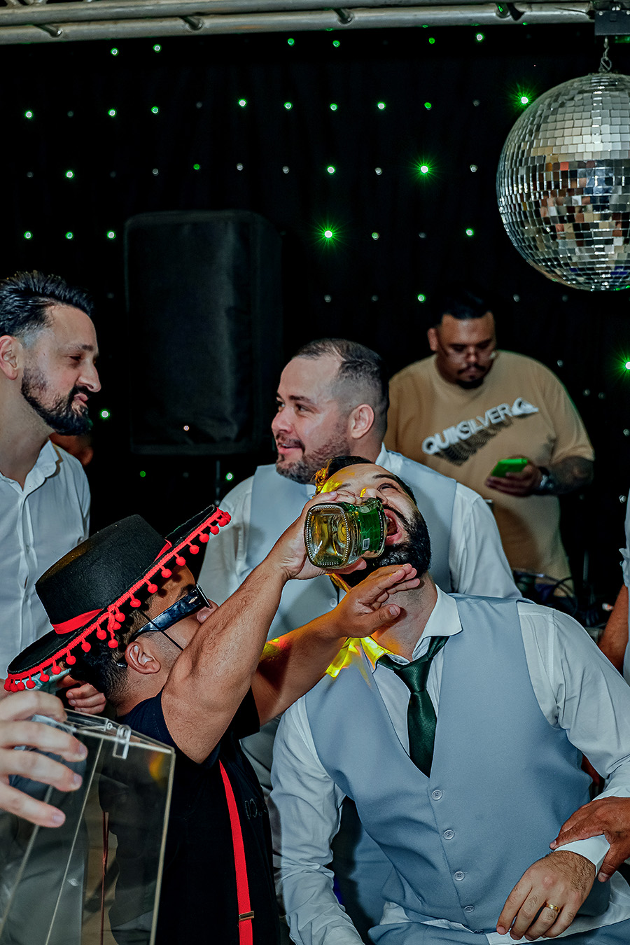 Noivos durante casamento